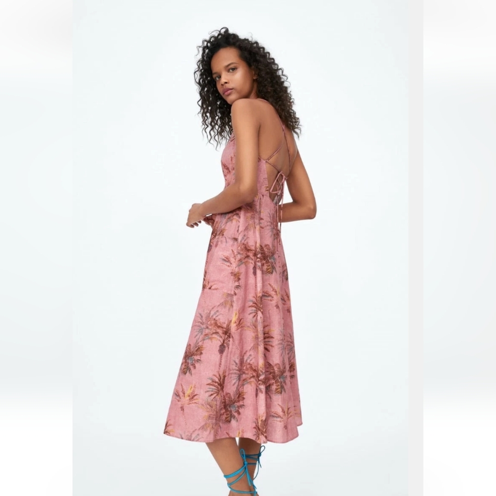 Pink Button-Down Dress with Palm Print. Size 40